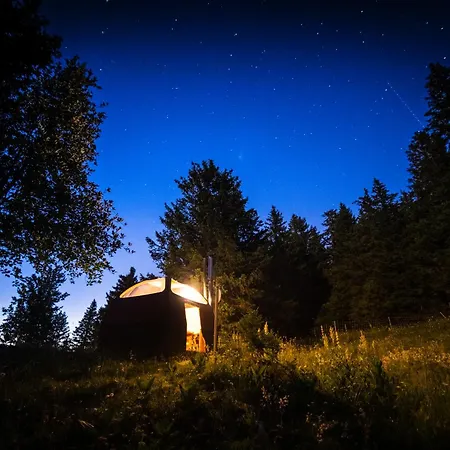 Nuit Insolite En Eco-bivouac A 20min D'annecy Luxury tent *